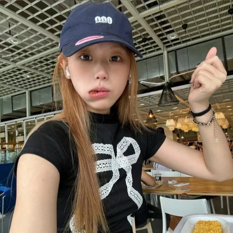 家政妇看见了！