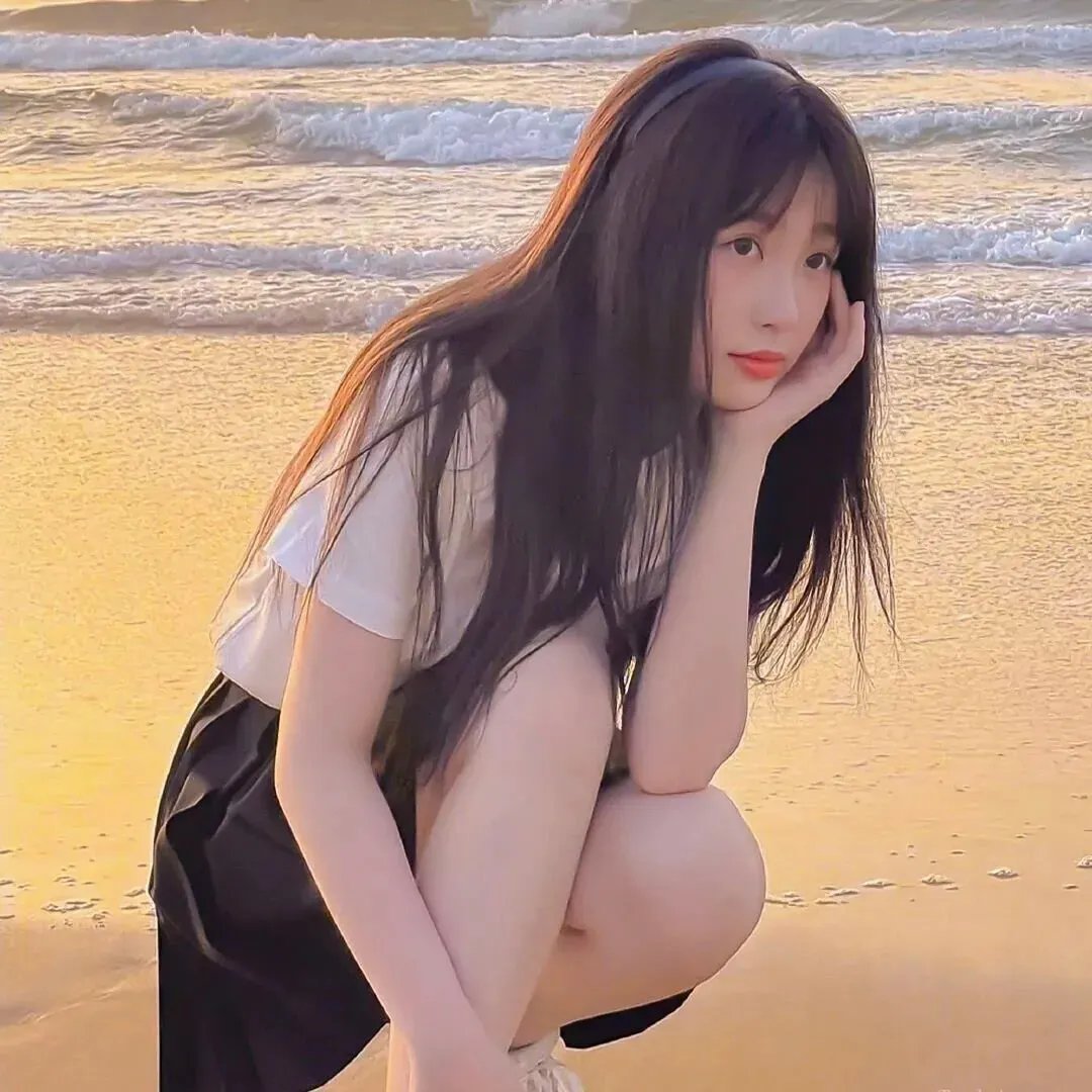 八岁萝莉喊爸爸，喜提校花当老婆